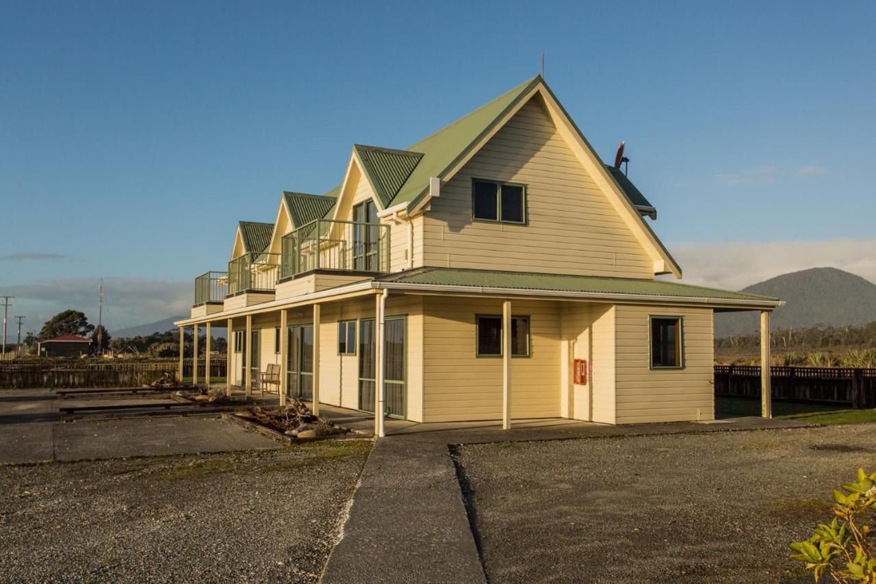 Haast Beach Motel Eksteriør bilde