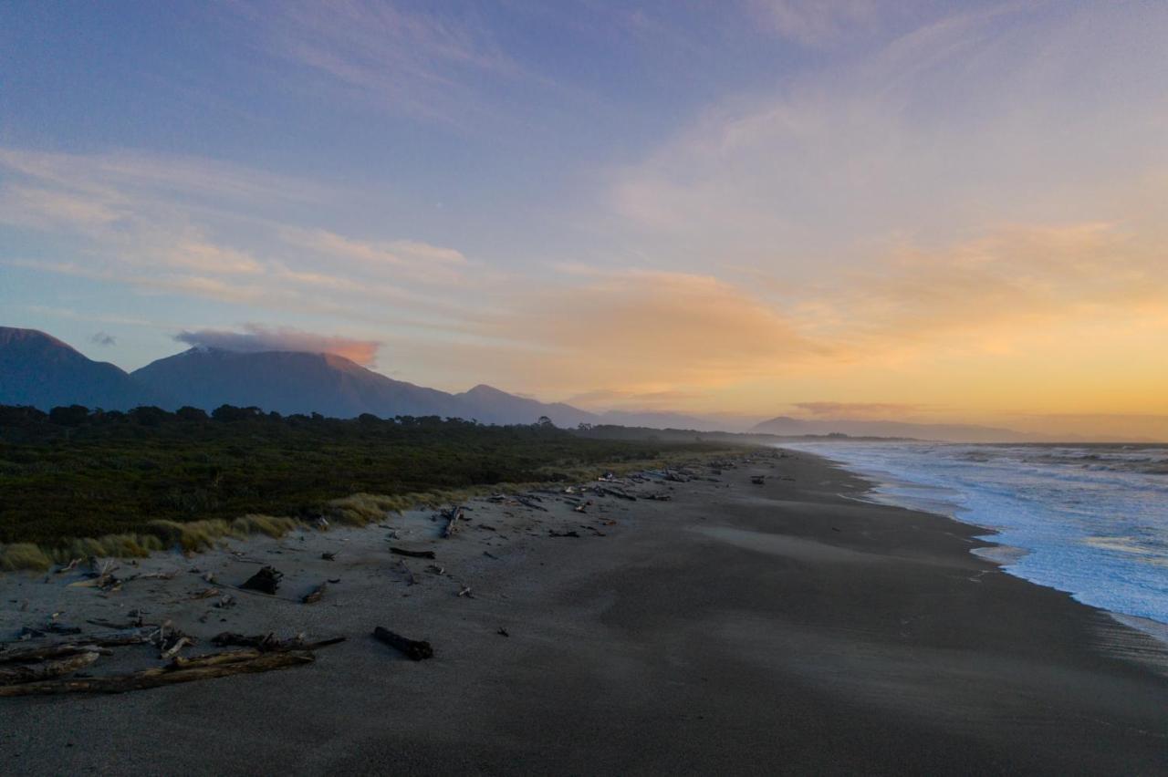 Haast Beach Motel Eksteriør bilde