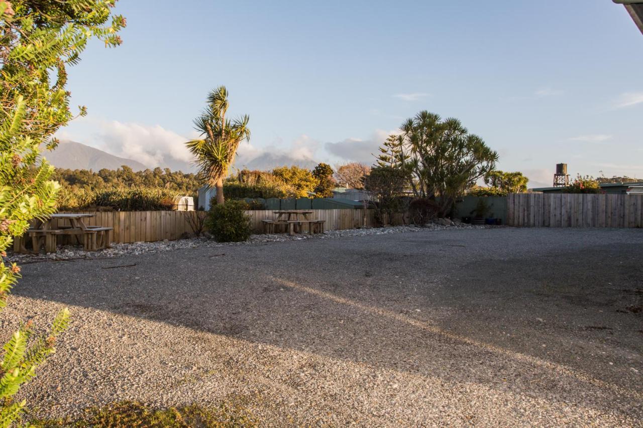 Haast Beach Motel Eksteriør bilde